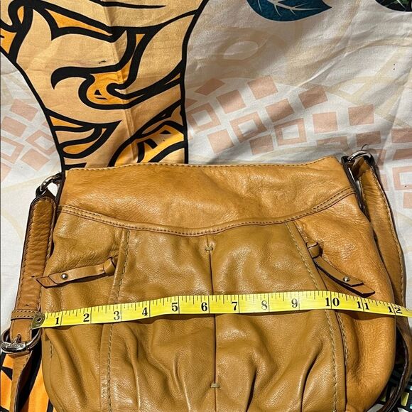 Tignanello Camel Leather Crossbody Bag - EUC - Picture 12 of 15